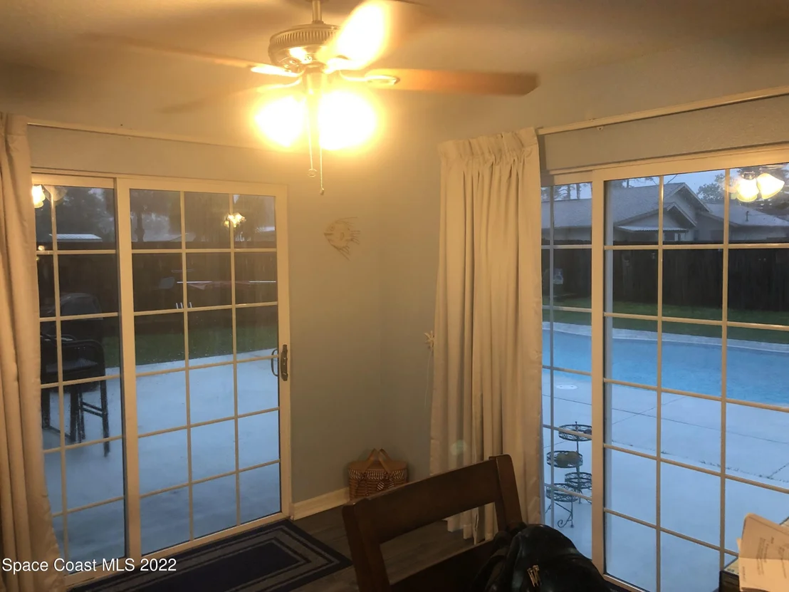 Photo of 6591 Bancroft Avenue