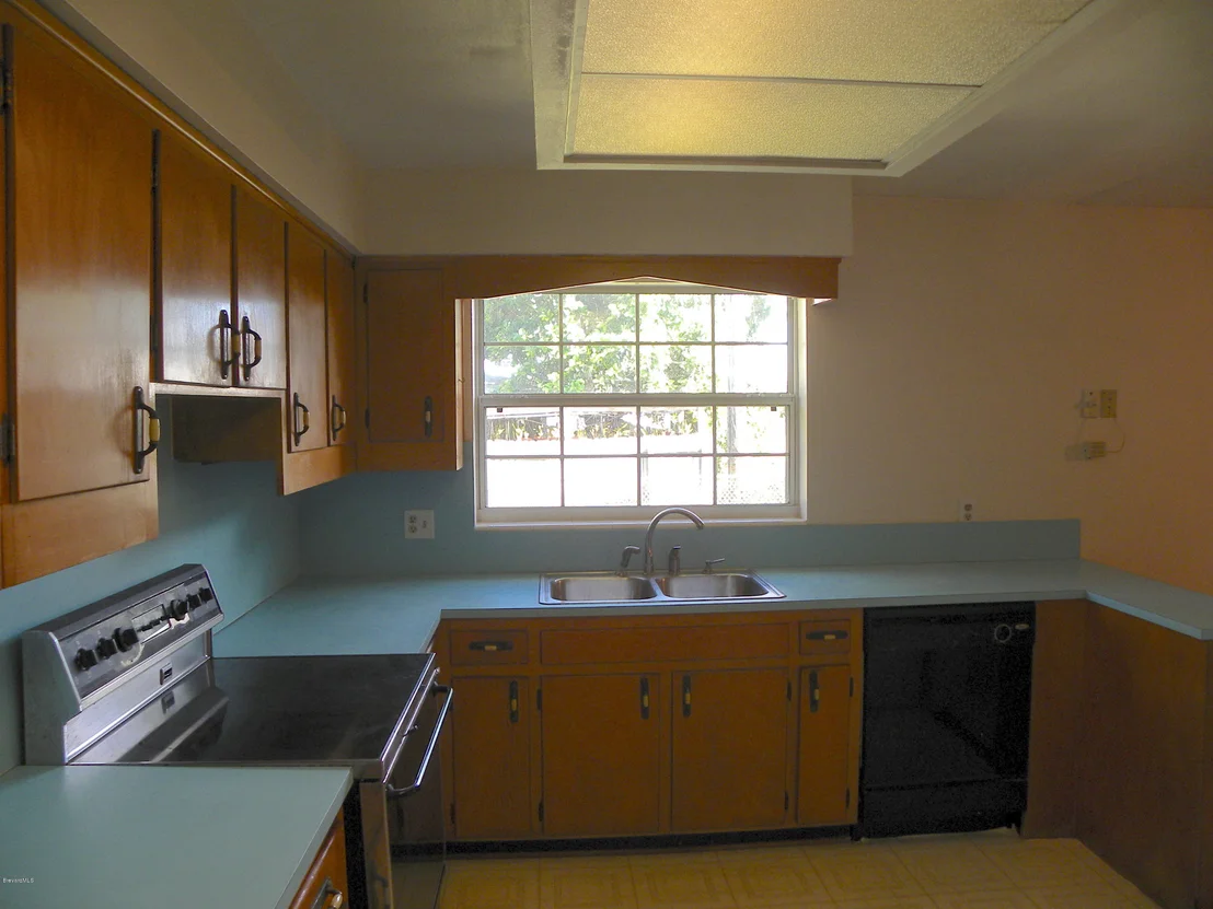 Photo of 370 Cinnamon Drive