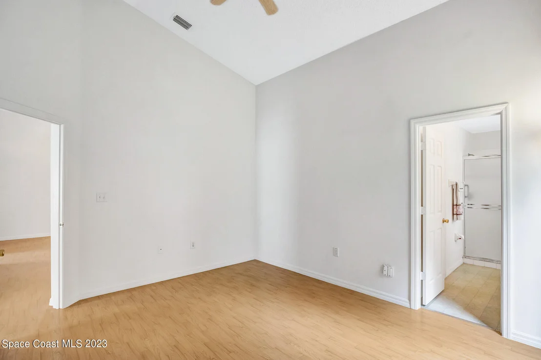 Photo of 958 Pine Creek Circle NE