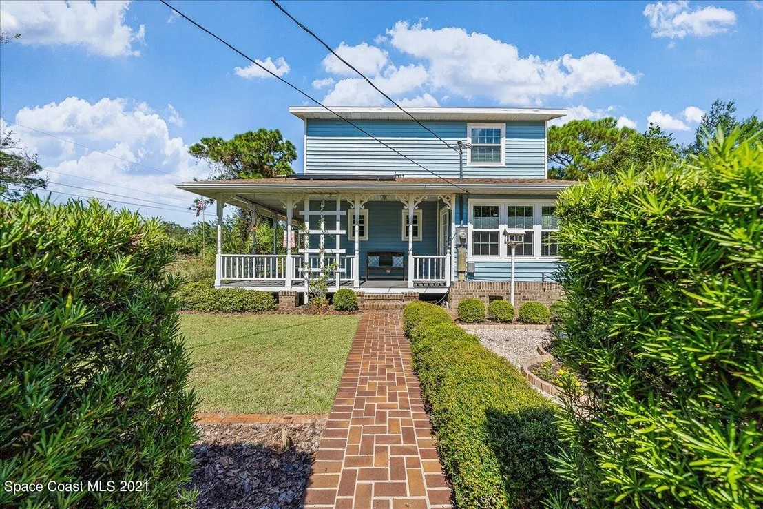 Photo of 1825 Eva Lane