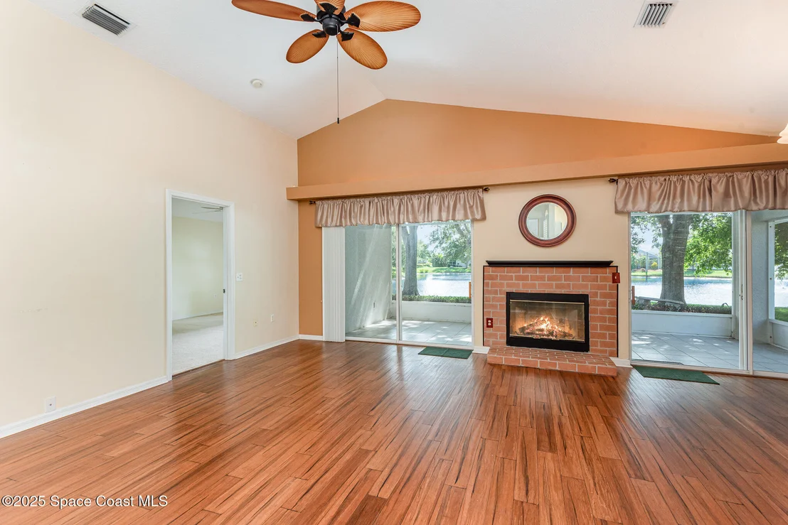 Photo of 2597 Addington Circle