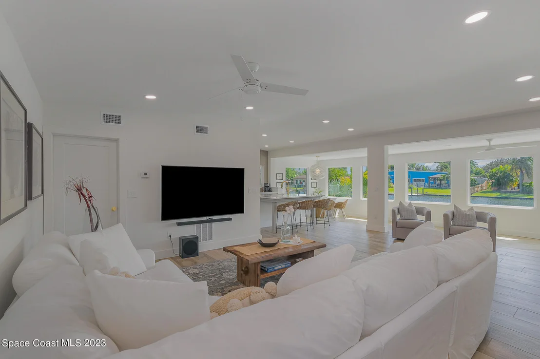 Photo of 459 Barrello Lane