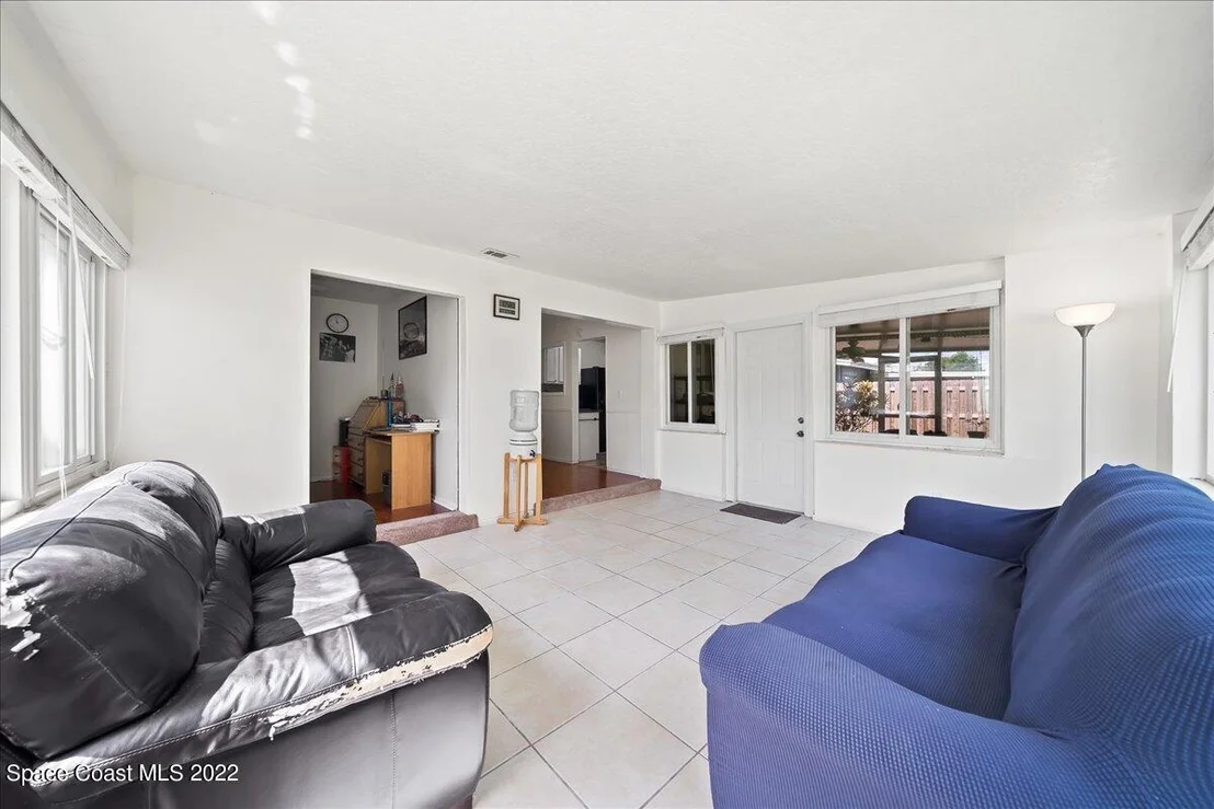 Photo of 2546 Lorna Drive