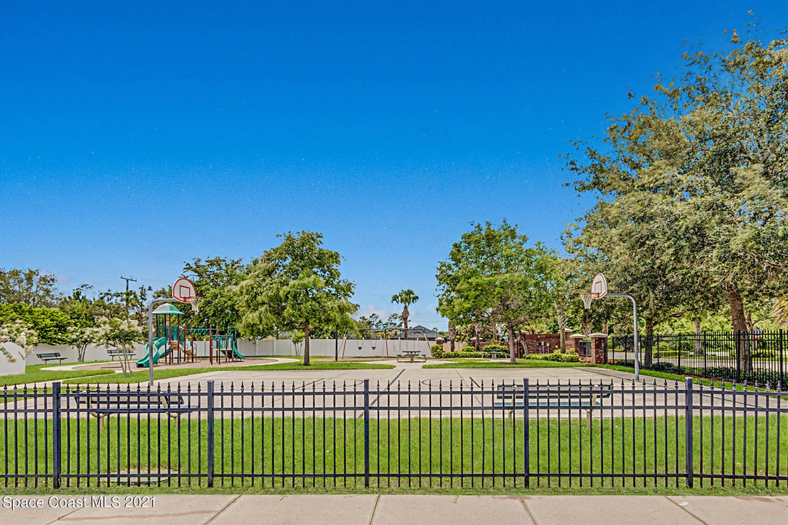 Photo of 915 Bryce Lane