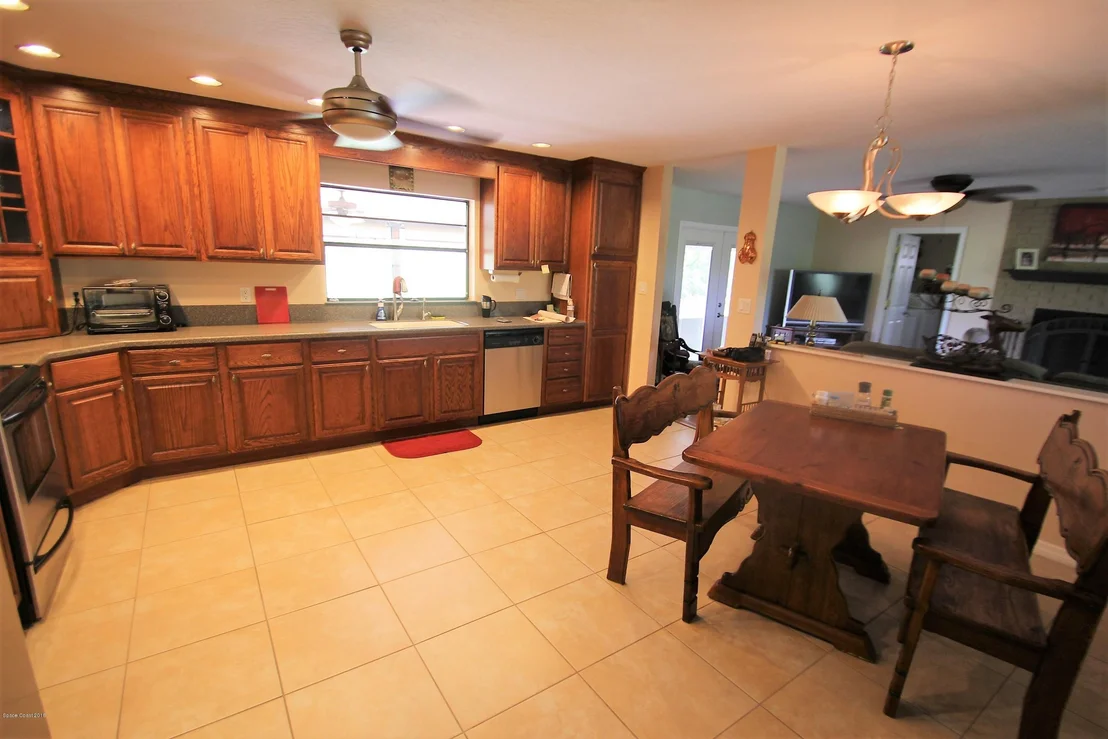 Photo of 2720 Weber Road