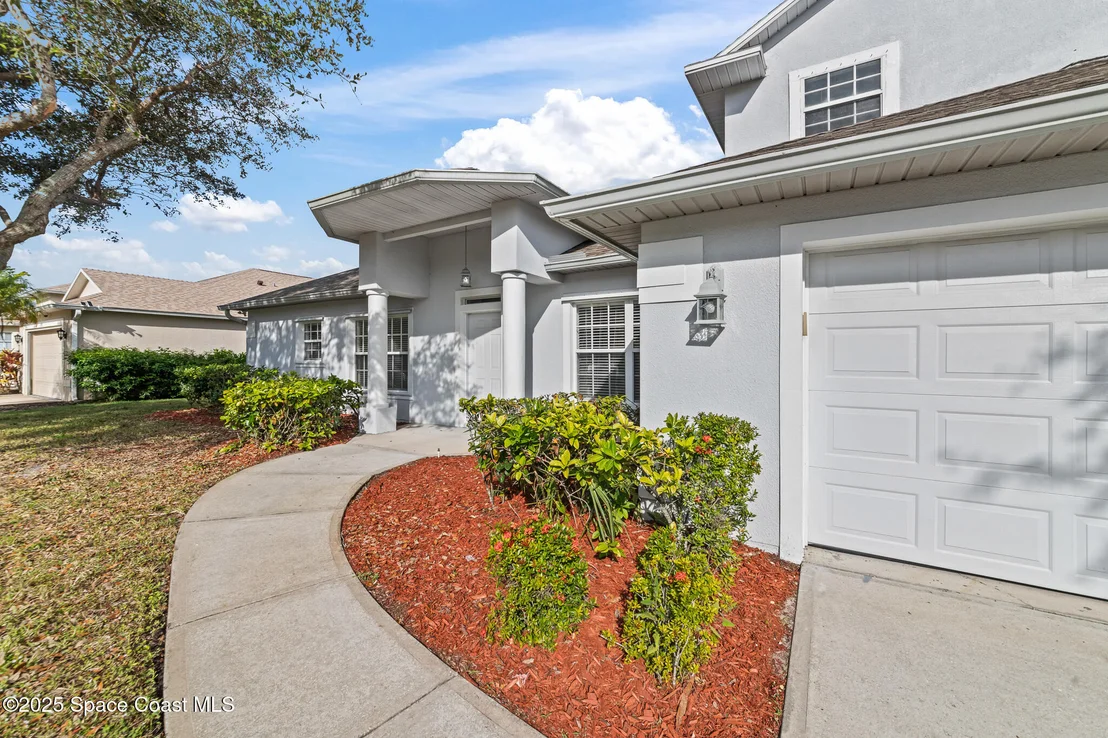 Photo of 1785 Windbrook Drive SE