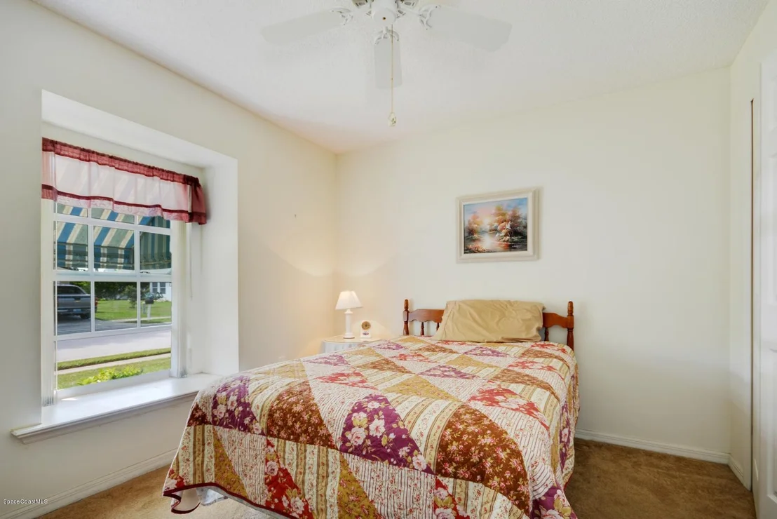 Photo of 232 Oak Lake Road