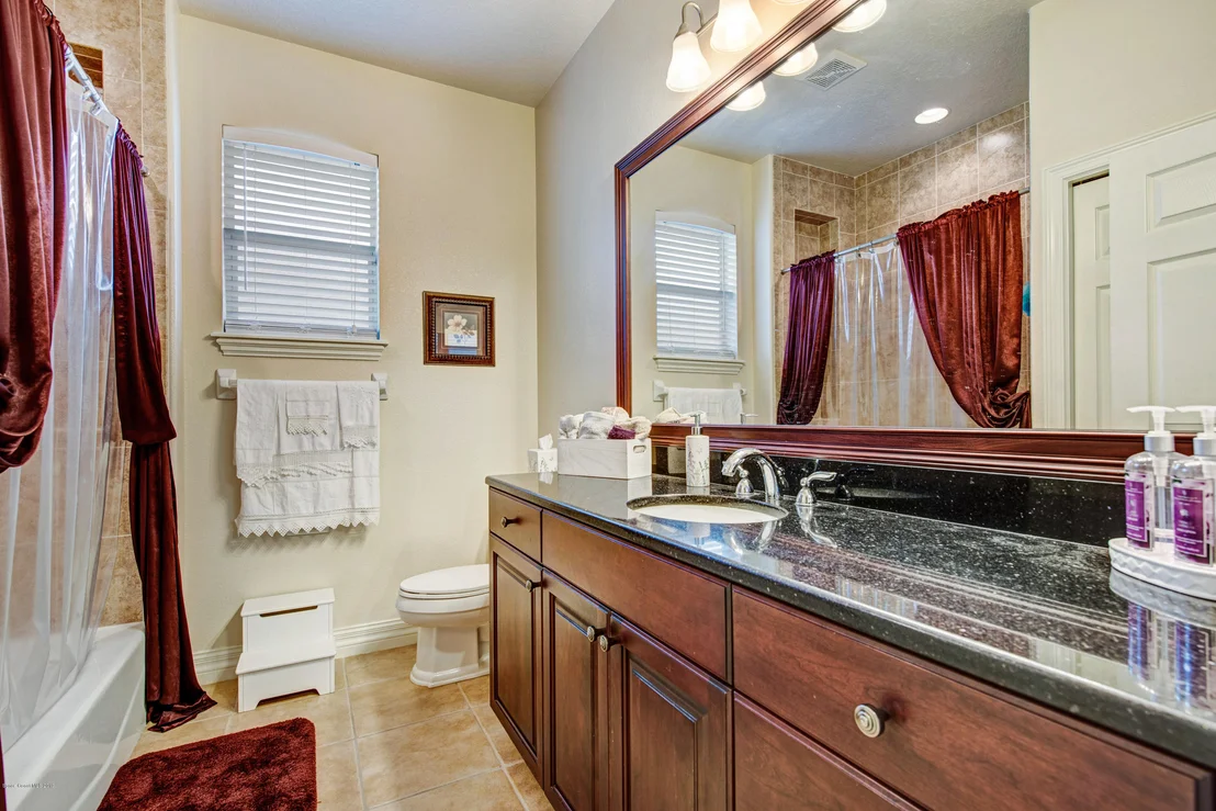 Photo of 2045 Botanica Circle
