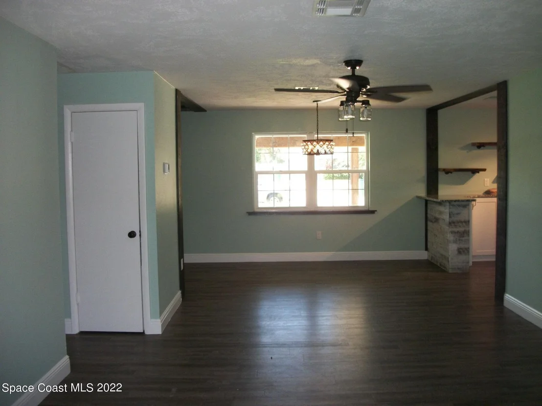 Photo of 2833 Fountainhead Boulevard
