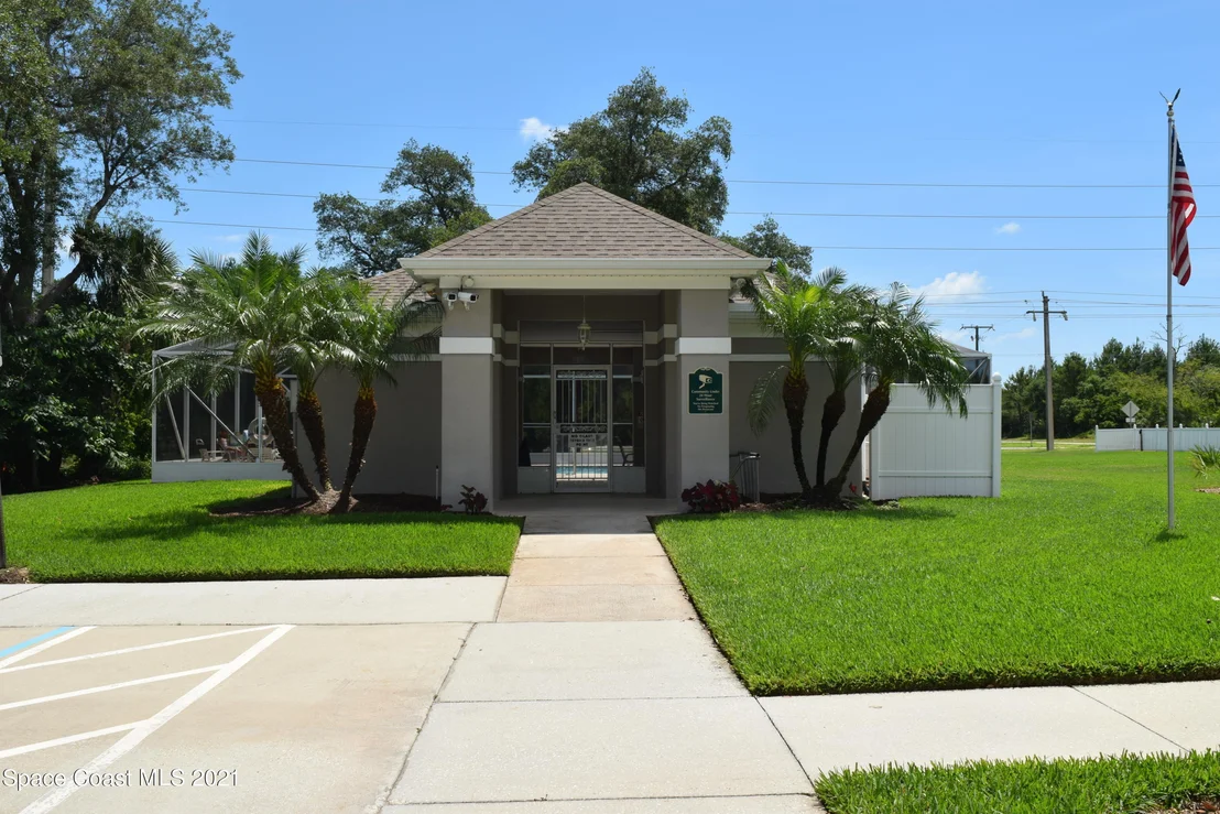 Photo of 2108 Spring Creek Circle NE