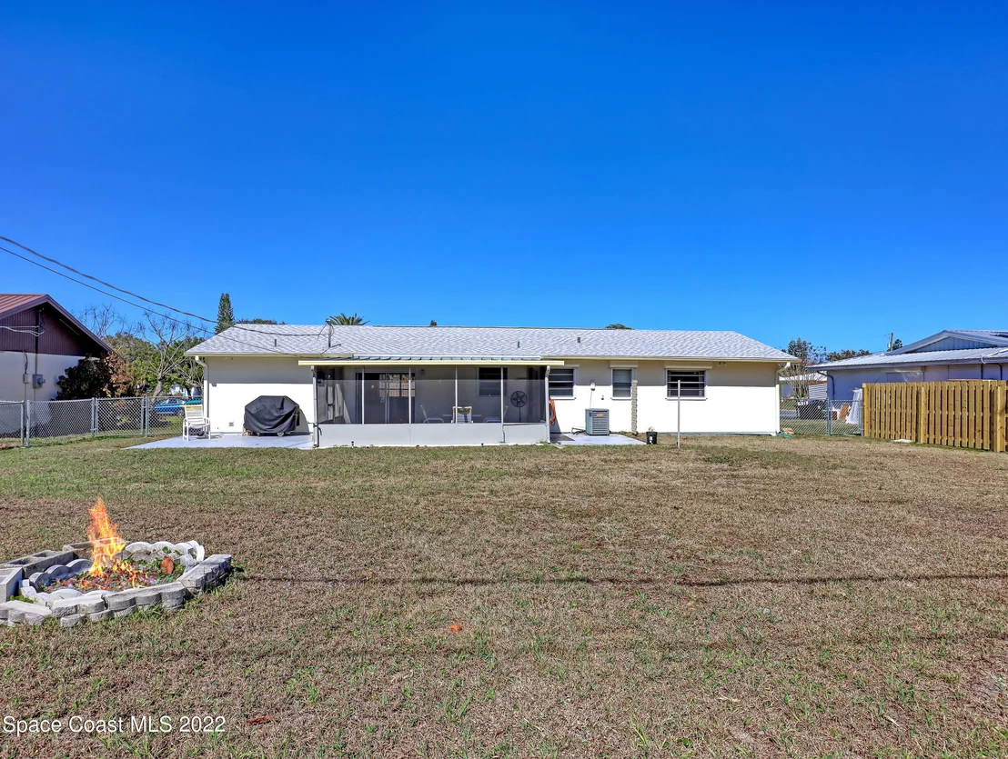 Photo of 2724 Rodeo Drive NE