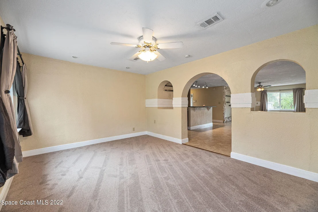Photo of 32 Knollwood Drive