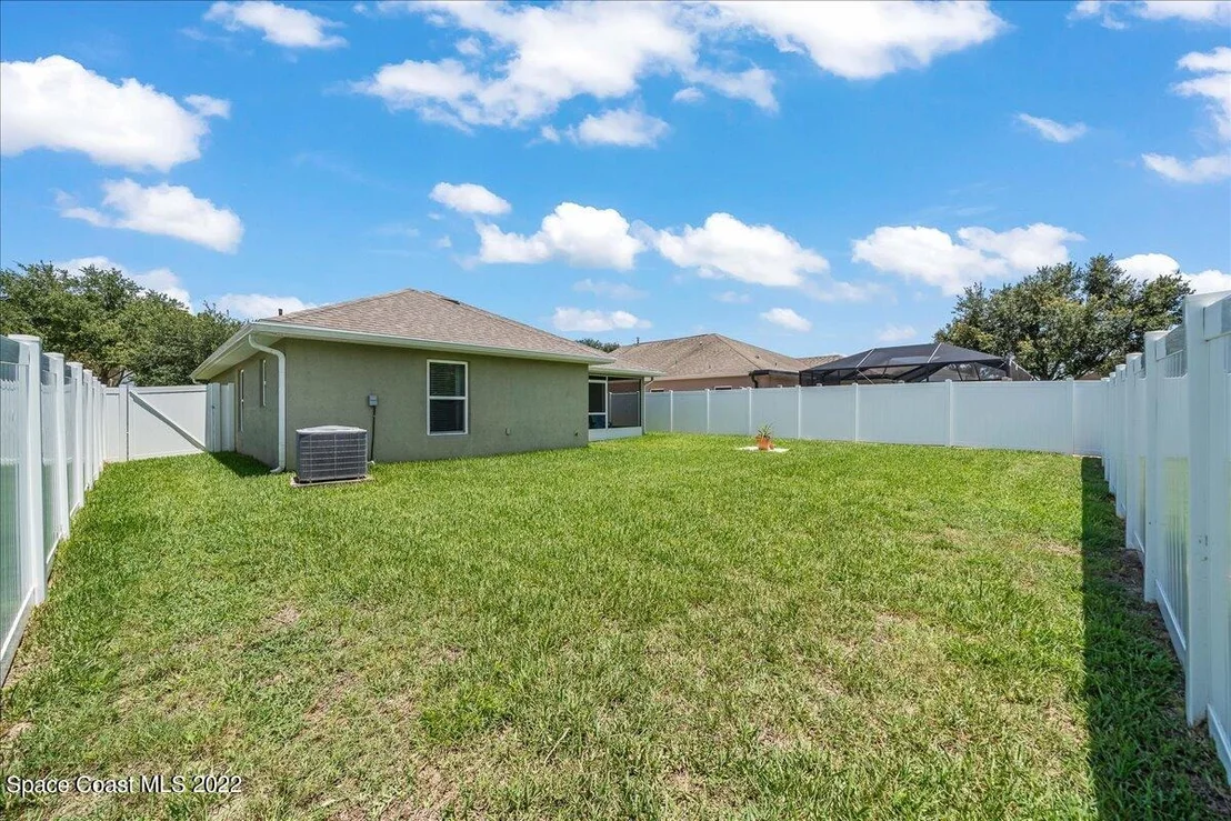 Photo of 458 Macon Drive
