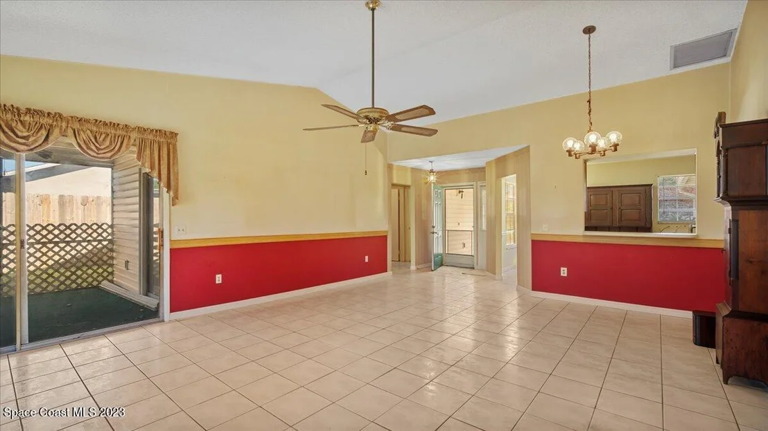 Photo of 827 Pine Shadows Avenue