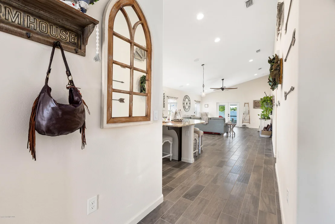 Photo of 1002 Peta Way