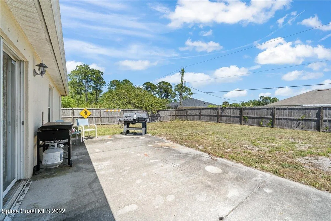 Photo of 2959 Triangle Road SE