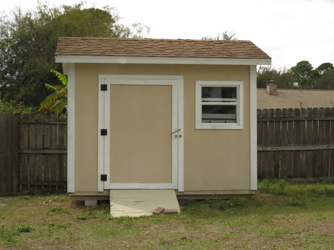Photo of 6313 Hudson Road