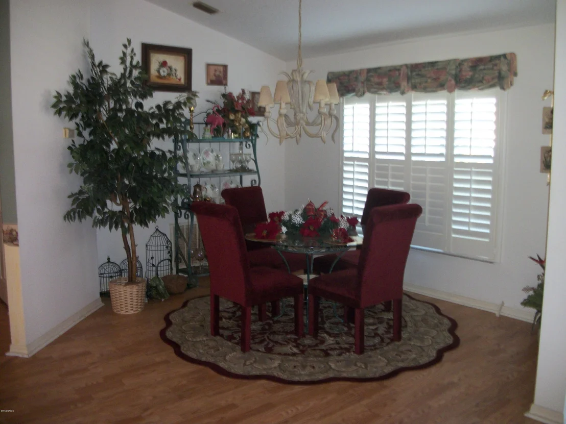 Photo of 875 Shoshone Lane