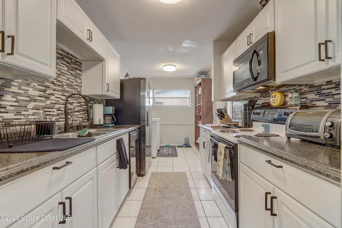Photo of 1032 Bernice Road
