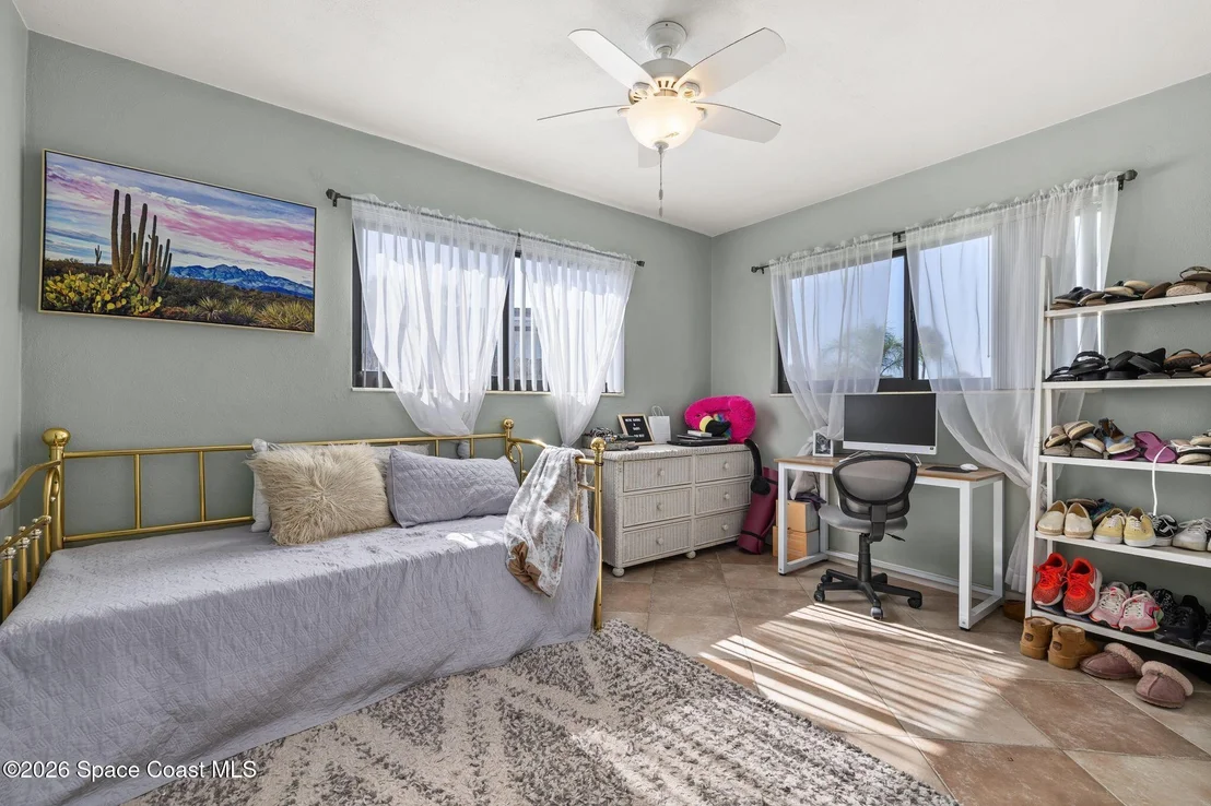 Photo of 932 Glenmore Circle