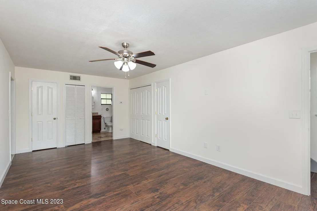 Photo of 3884 Sterling Street