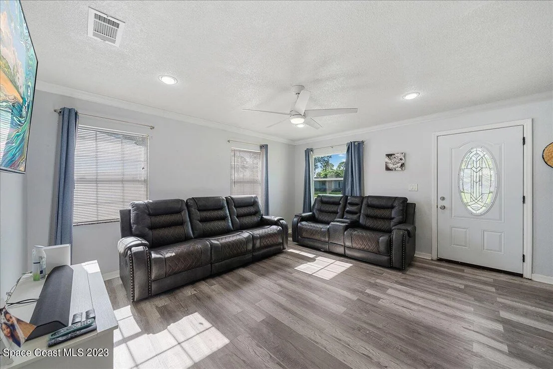 Photo of 380 Maple Place