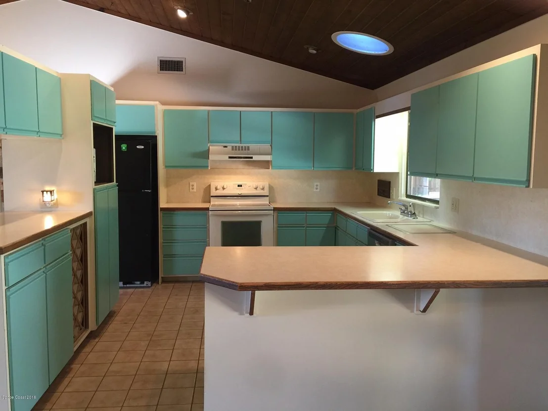 Photo of 180 Cinnamon Drive