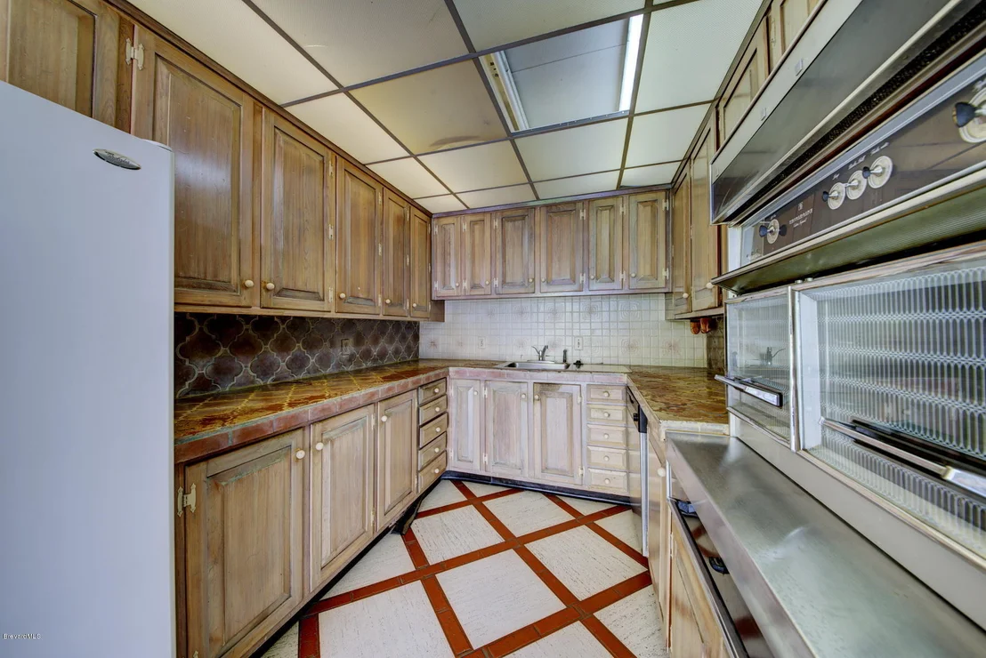 Photo of 2205 ROCKLEDGE Drive