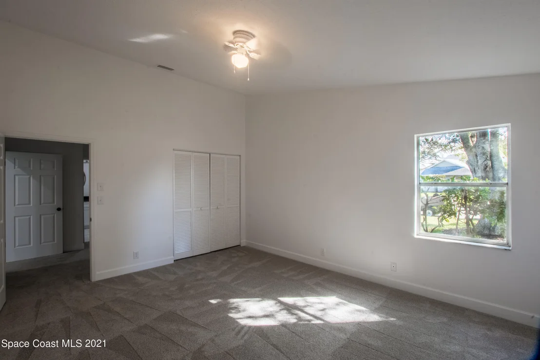 Photo of 564 Crystal Lake Drive