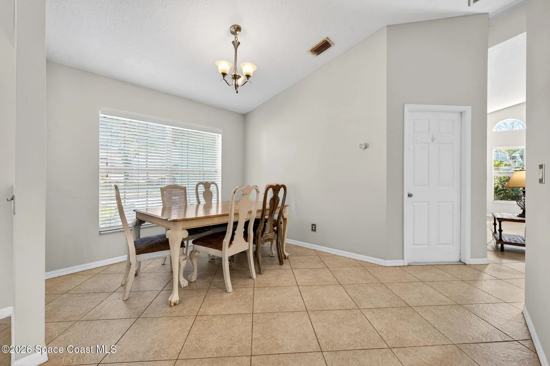 Photo of 5102 Cocoplum Avenue