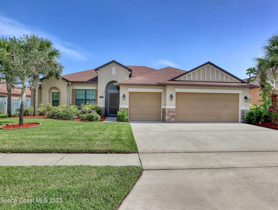Photo of 1539 Outrigger Circle