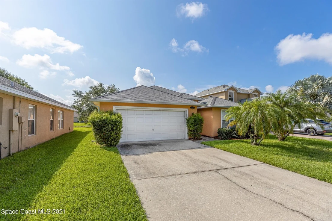 Photo of 2540 Stratford Pointe Drive