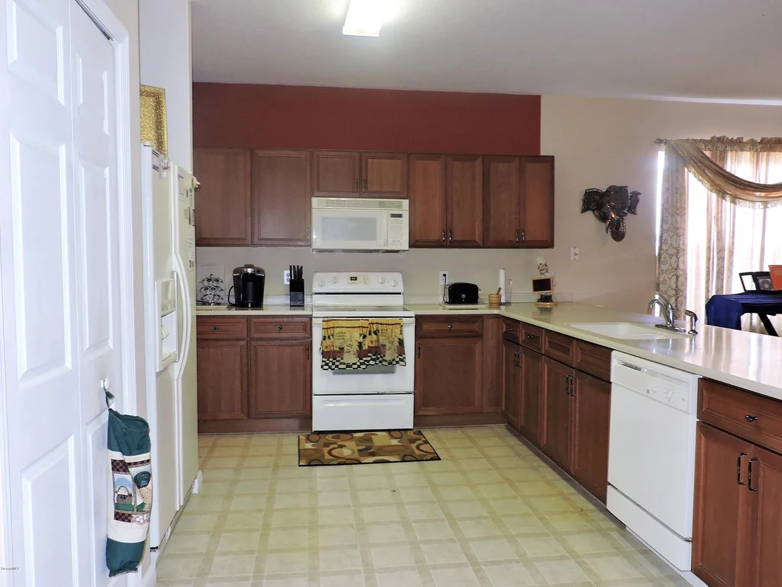 Photo of 572 Cressa Circle