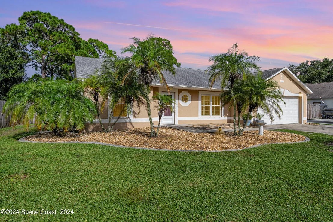 Photo of 6237 Arbor Avenue