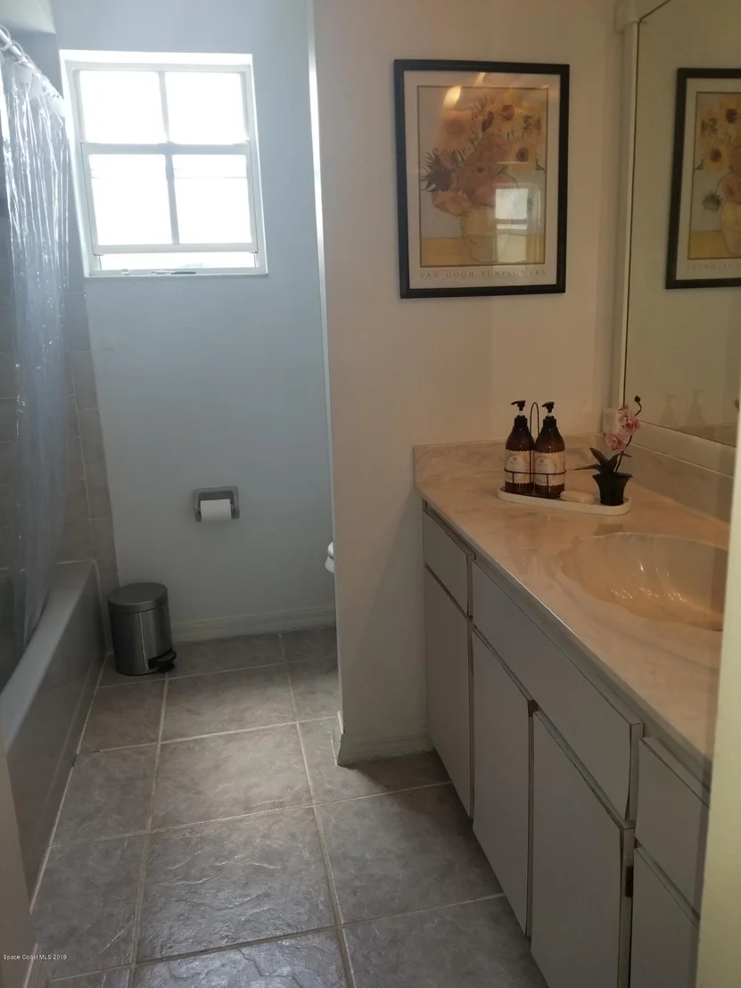 Photo of 5095 Carter Street