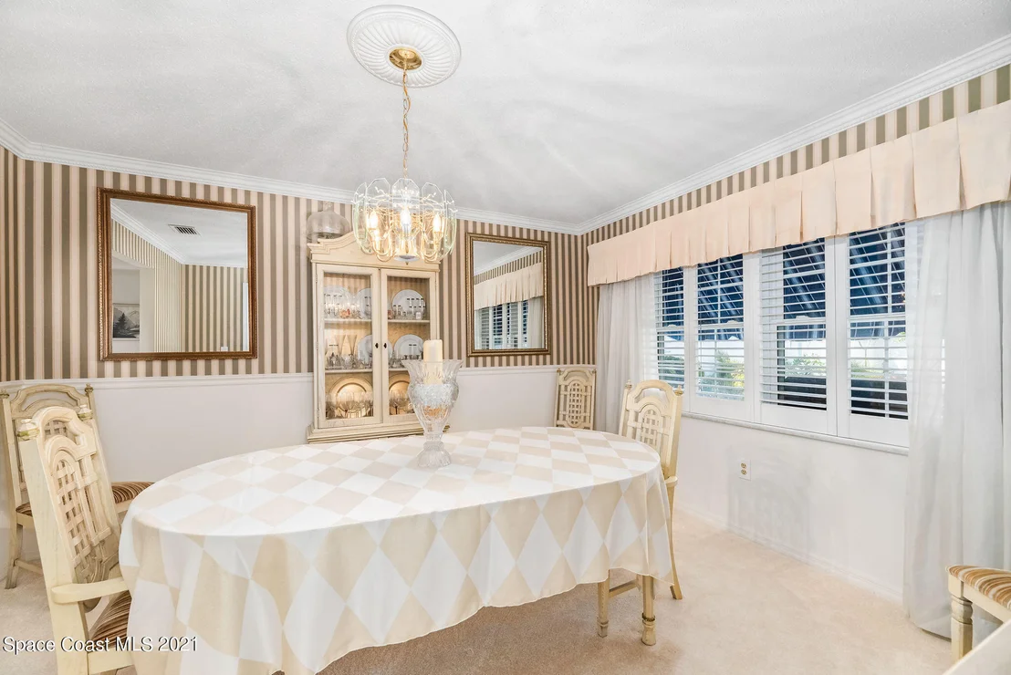 Photo of 330 Seabreeze Drive