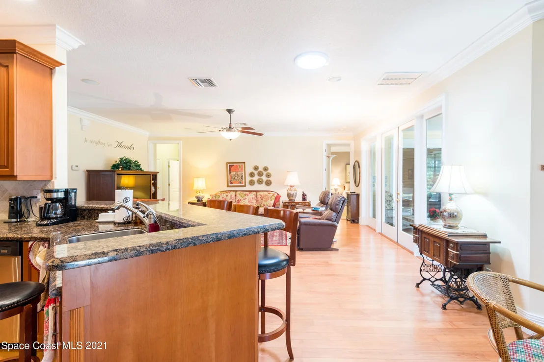 Photo of 4750 Log Cabin Lane