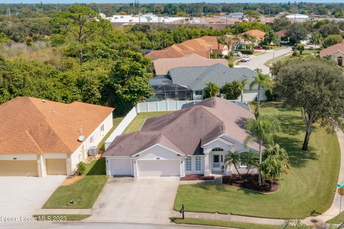 Photo of 4033 Estancia Way