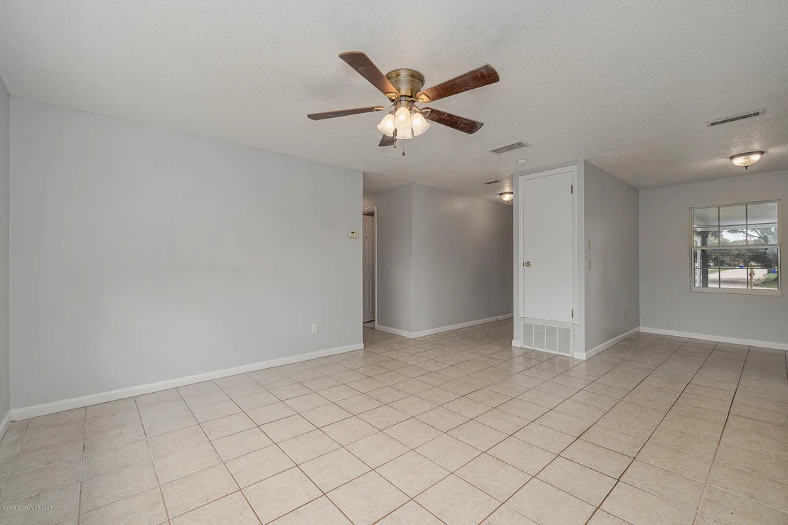 Photo of 1129 Coronado Drive