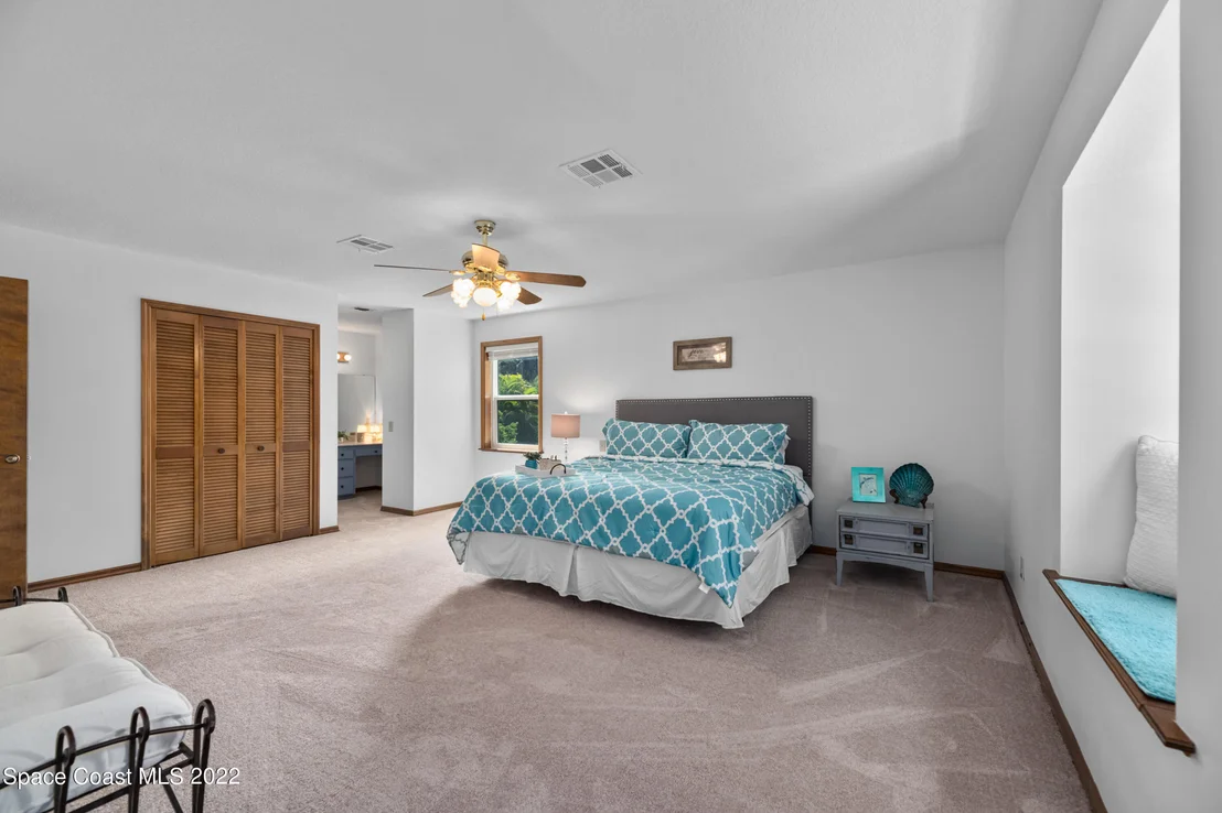Photo of 3925 Milwaukee Avenue