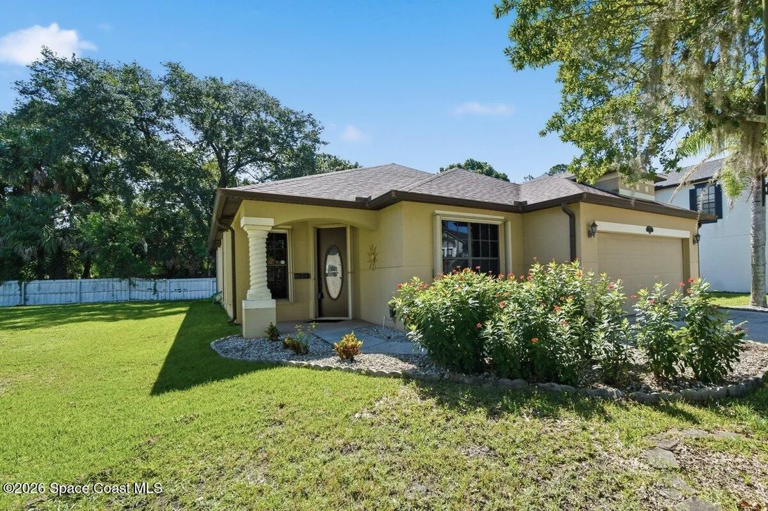 Photo of 594 Dryden Circle