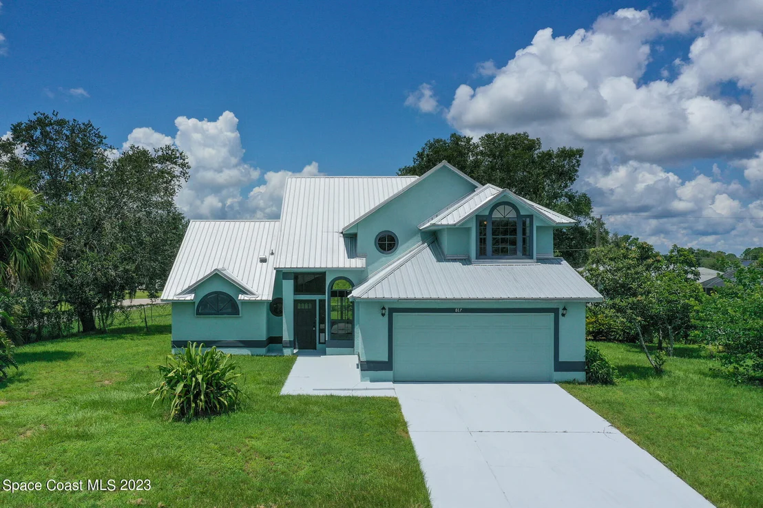 Photo of 817 Seven Gables Circle SE