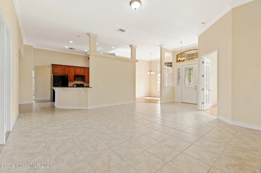 Photo of 869 Seven Gables Circle SE