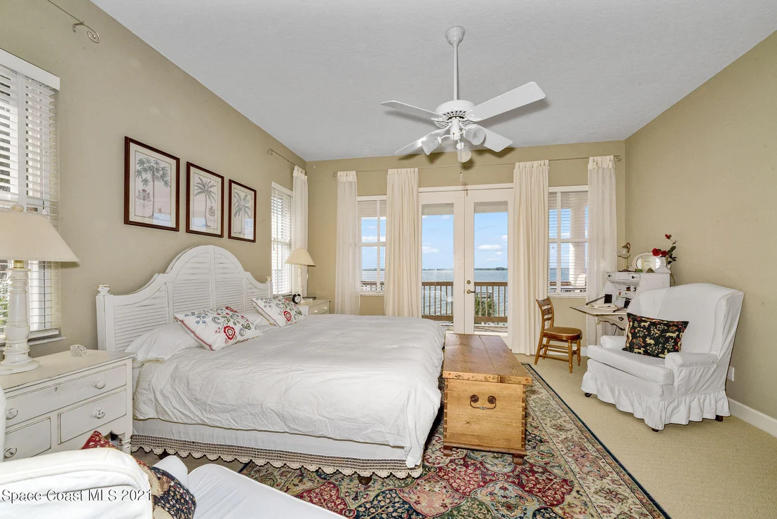 Photo of 176 Bayshore Drive