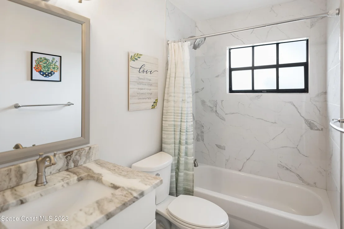 Photo of 1325 Estridge Drive