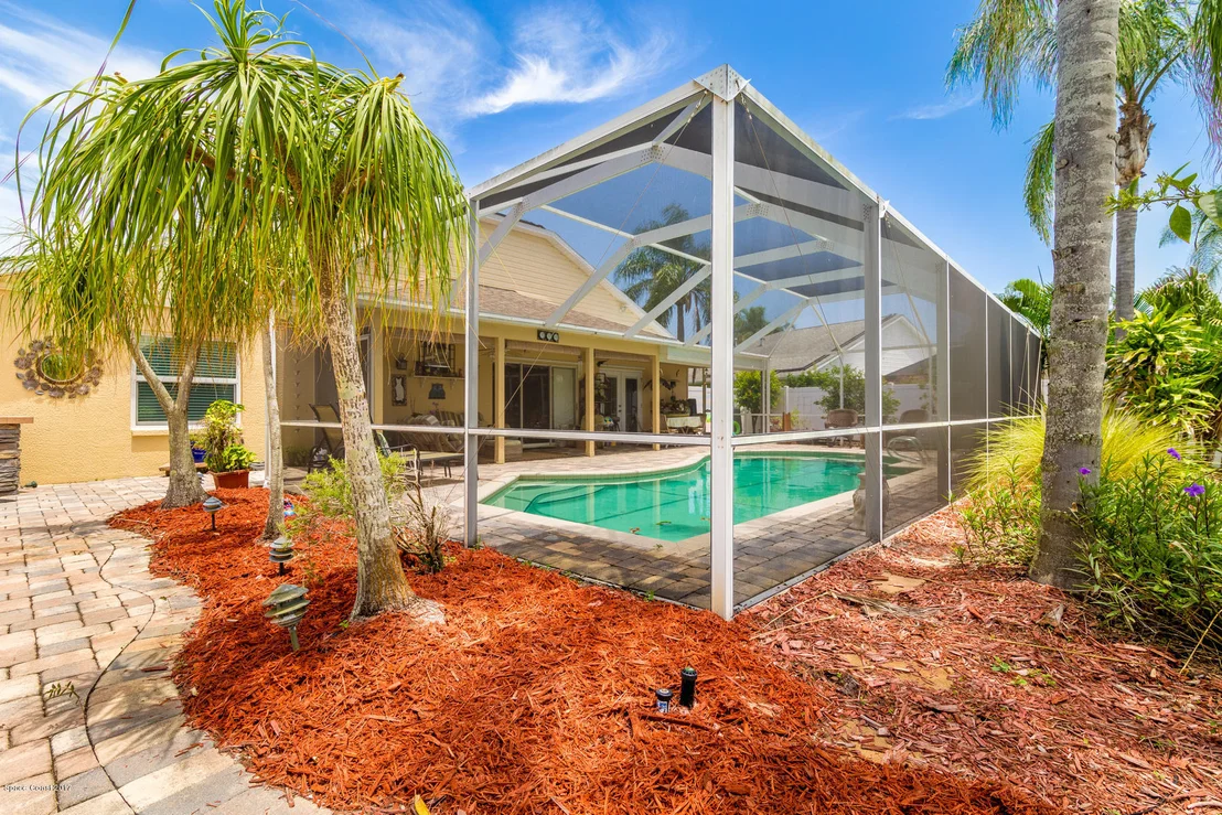 Photo of 2285 Bent Pine Street