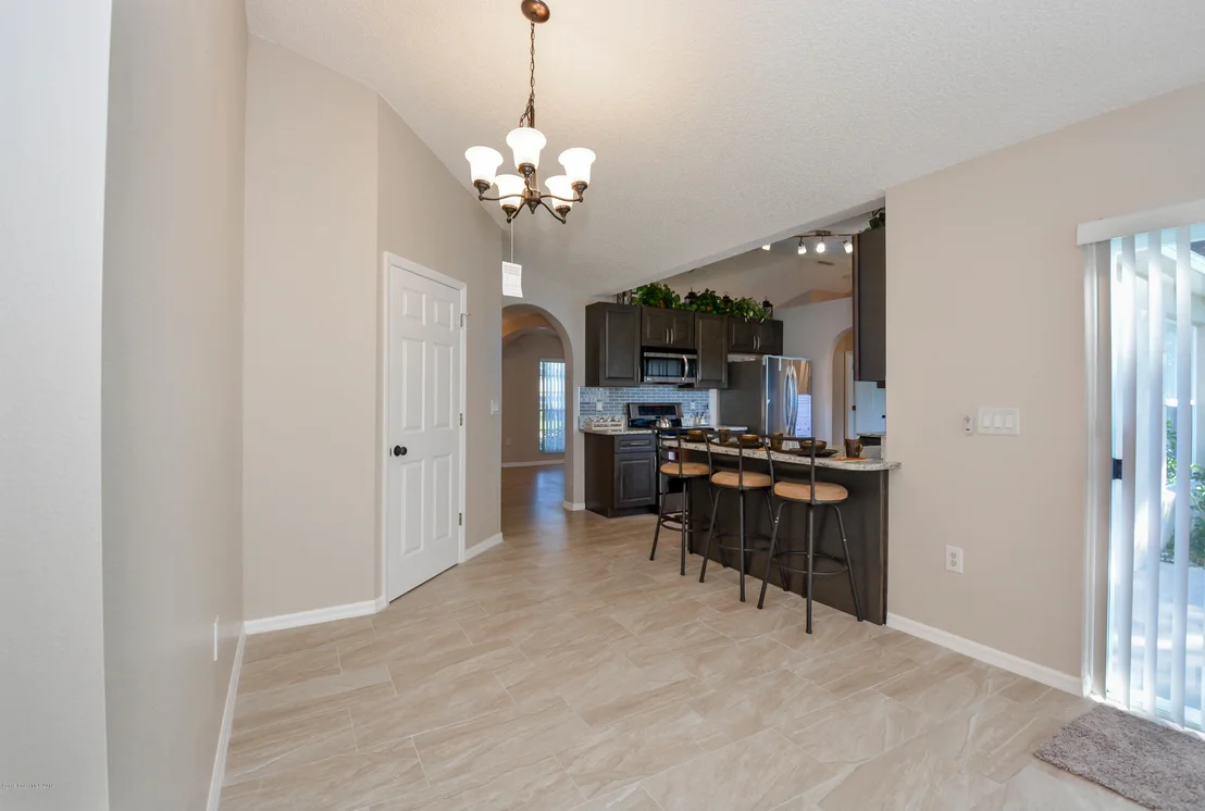 Photo of 1898 Fallon Boulevard NE