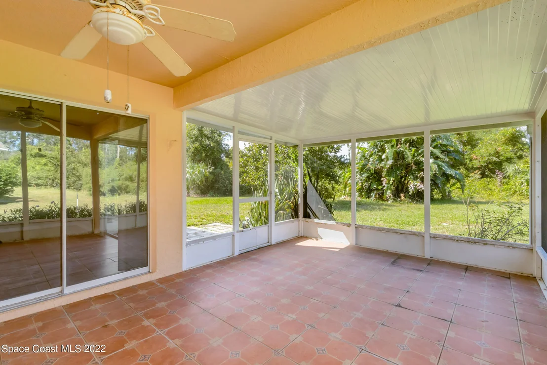 Photo of 1076 Pine Creek Circle NE