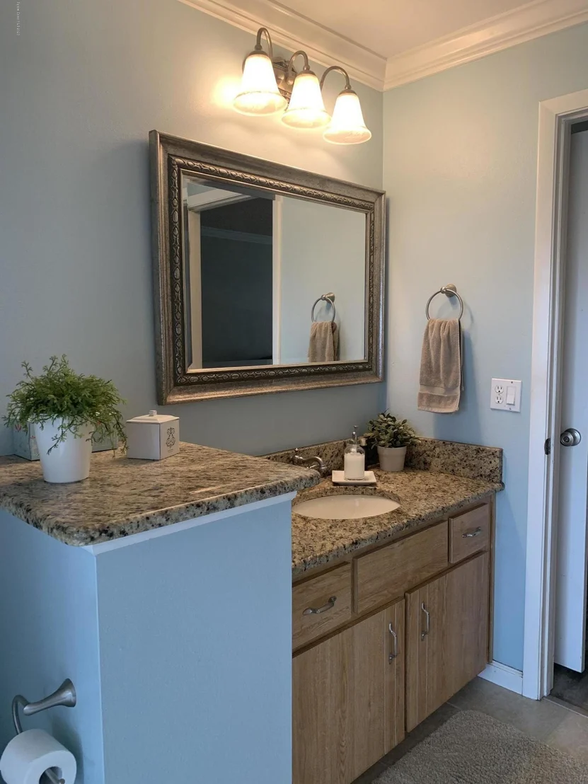 Photo of 2235 Hickory Drive