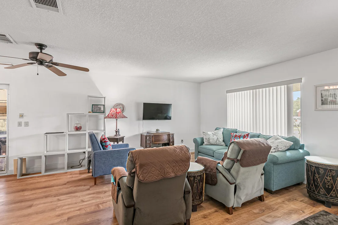 Photo of 1313 Ethel Circle NE